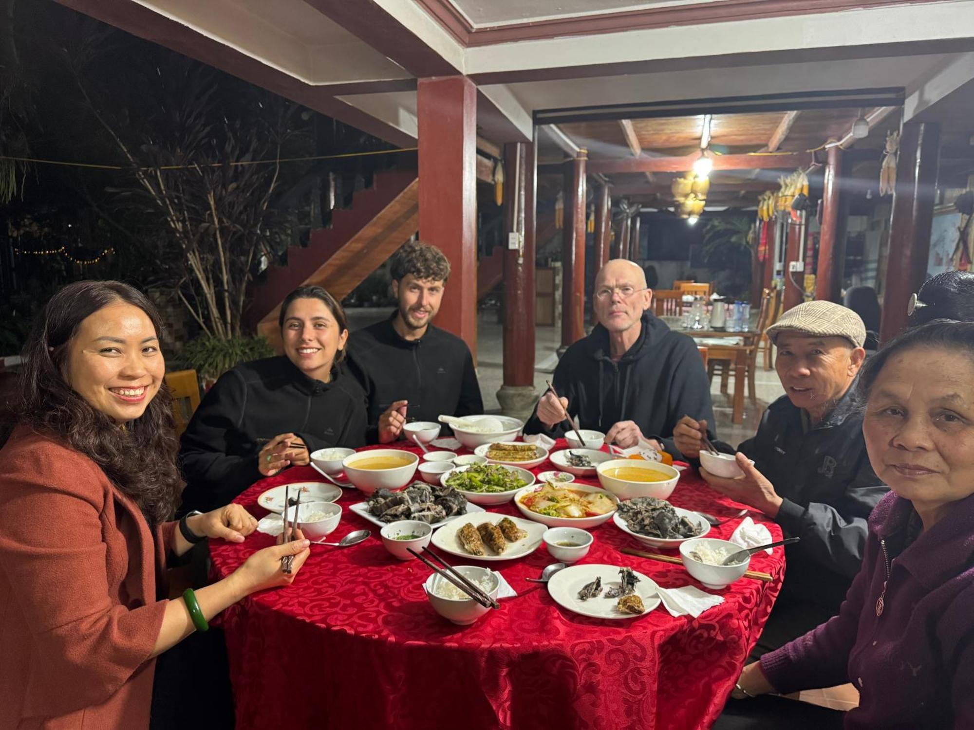Minh Ngoc Homestay Dien Bien Phu Ban Hin Lom المظهر الخارجي الصورة