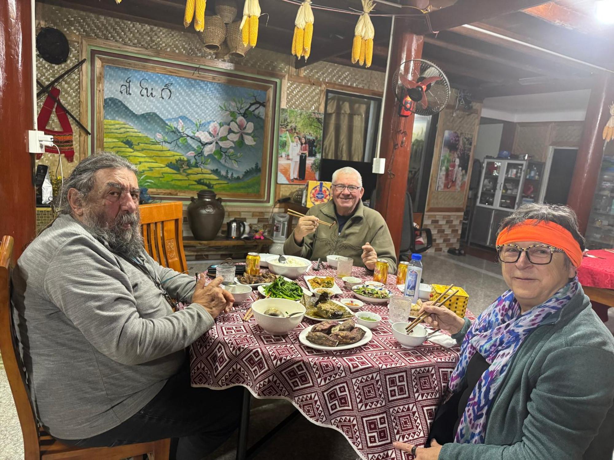 Minh Ngoc Homestay Dien Bien Phu Ban Hin Lom المظهر الخارجي الصورة